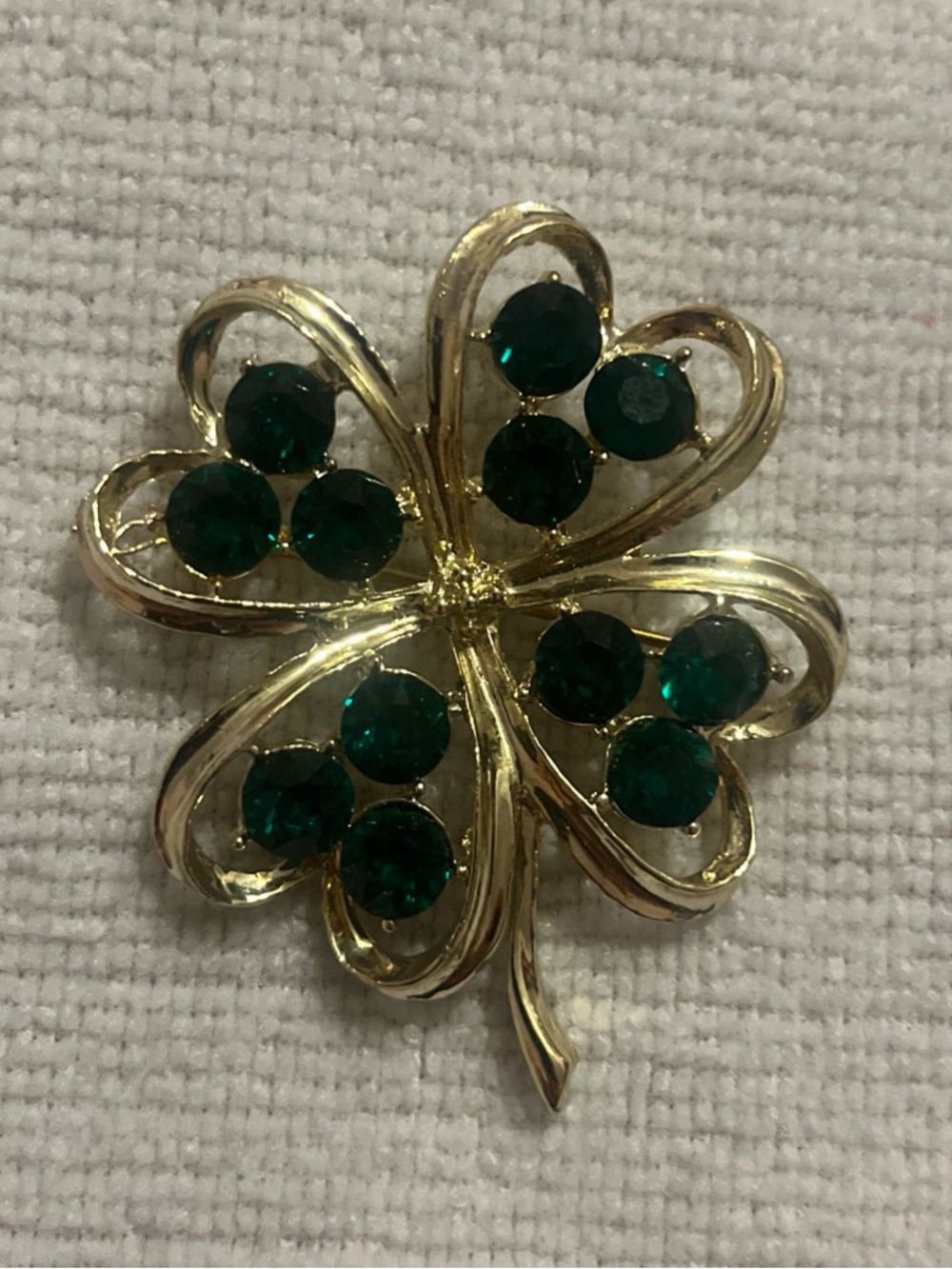 Vintage Shamrock Four Leaf Clover Brooch Gold Tone Emerald Green Rhinestone Pin
